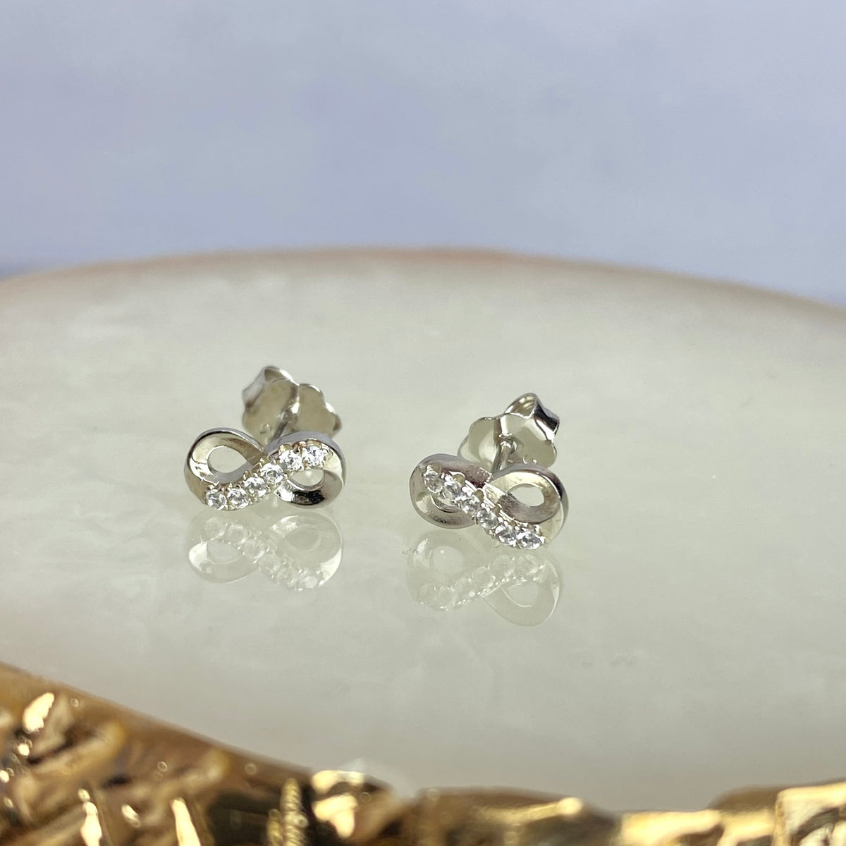 עגילי כסף | אינפינטי משובץ