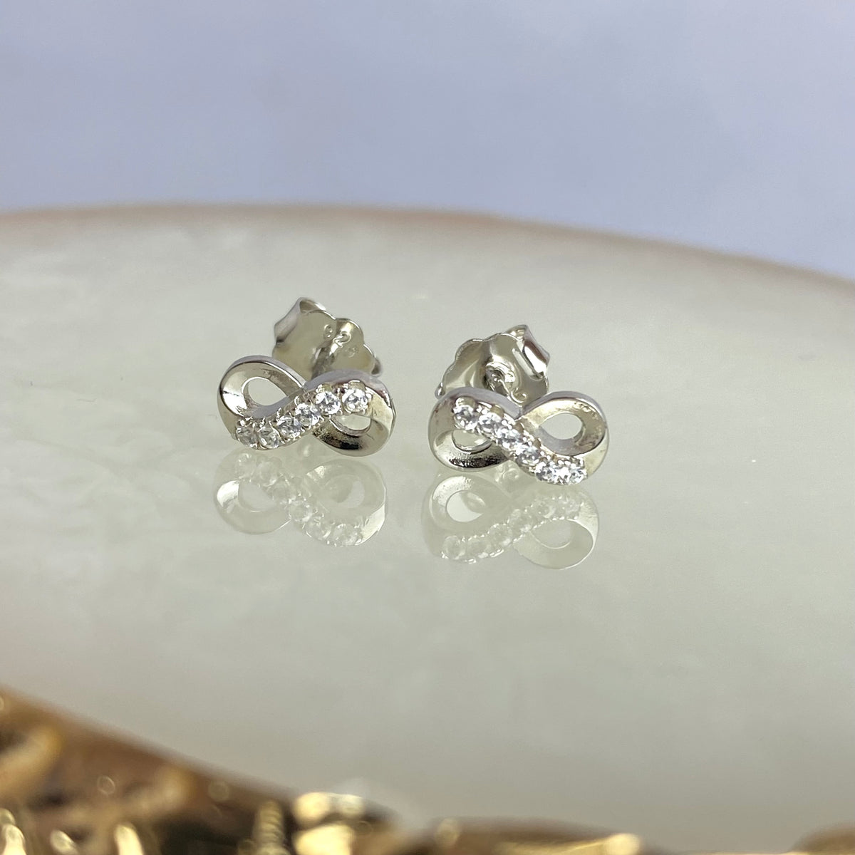 עגילי כסף | אינפינטי משובץ