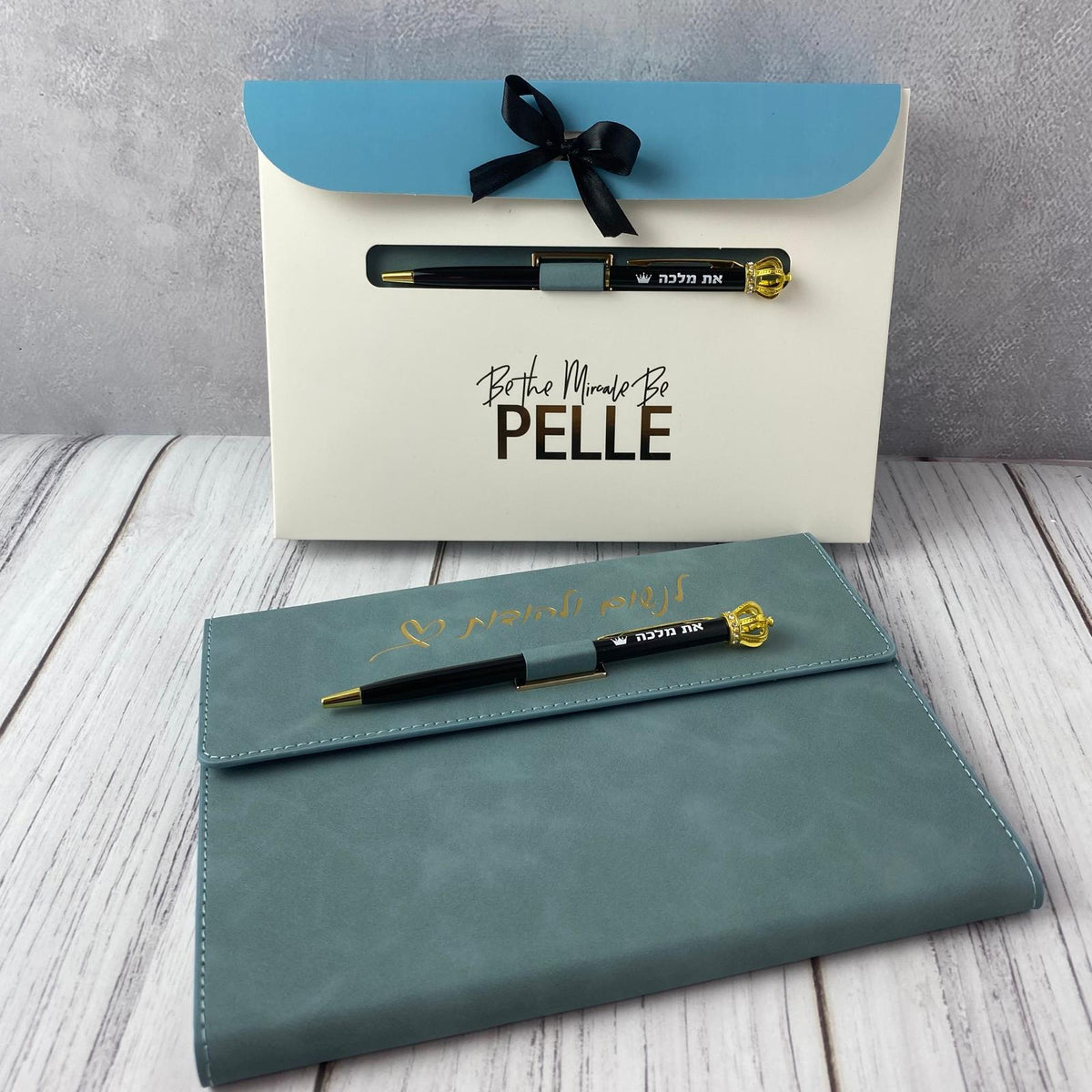 יומן צמיחה והעצמה מעוצב דמוי עור בצבע טורקיז | לנשום ולהודות