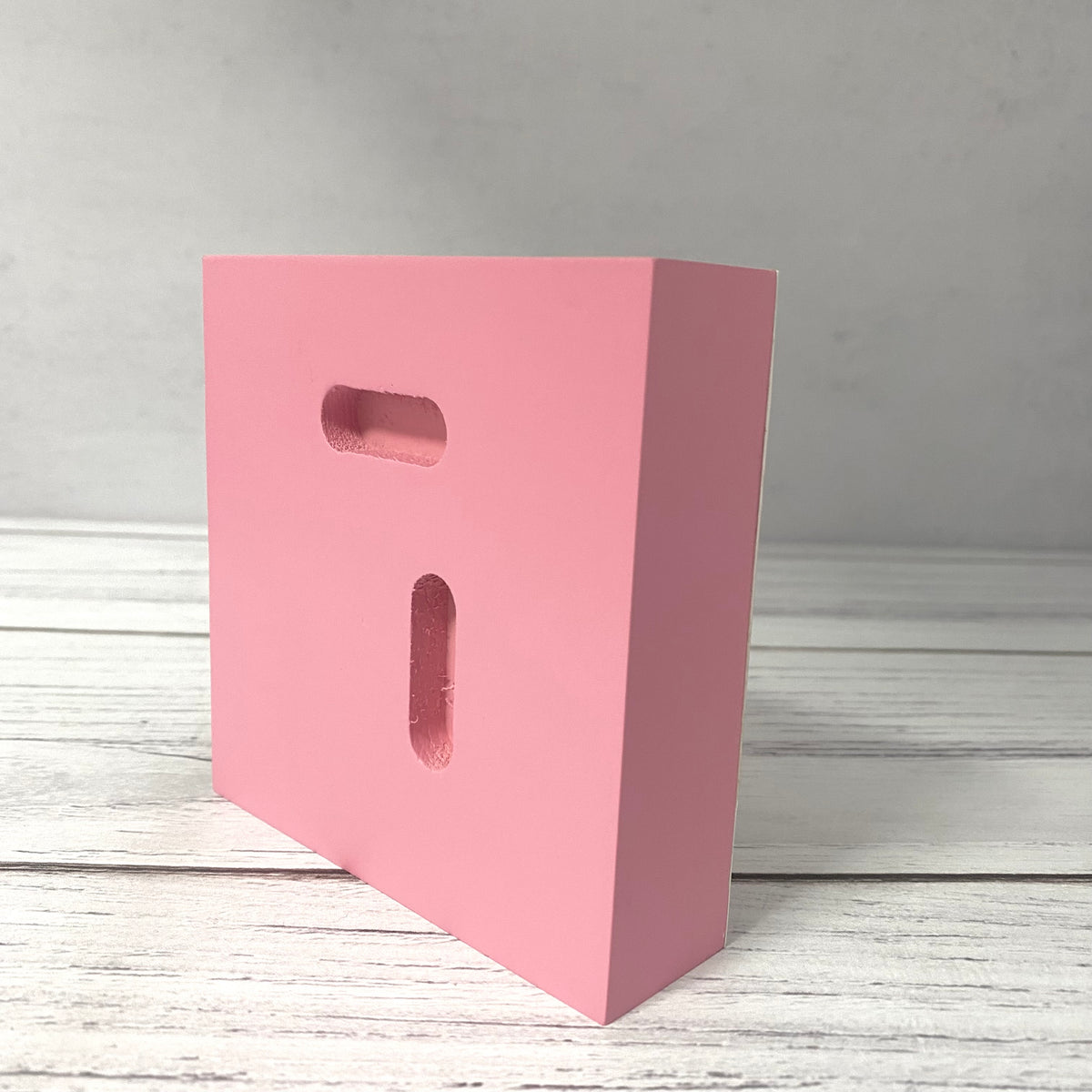 בלוק עץ אגוז ריבוע קטן | אף פעם אל תגידי אף פעם