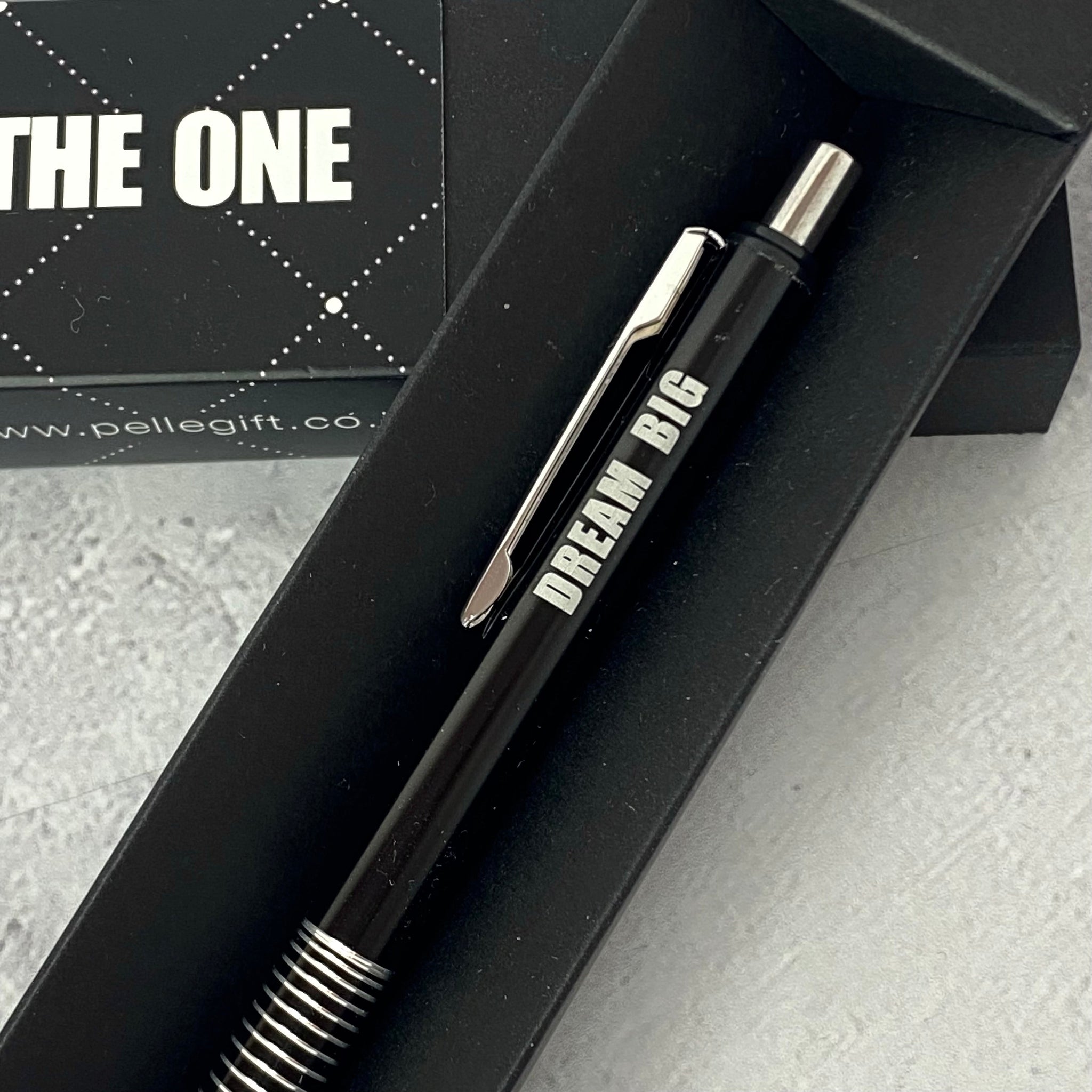 מארז תכנון שבועי, תכנון יומי ועט DREAM BIG שחור