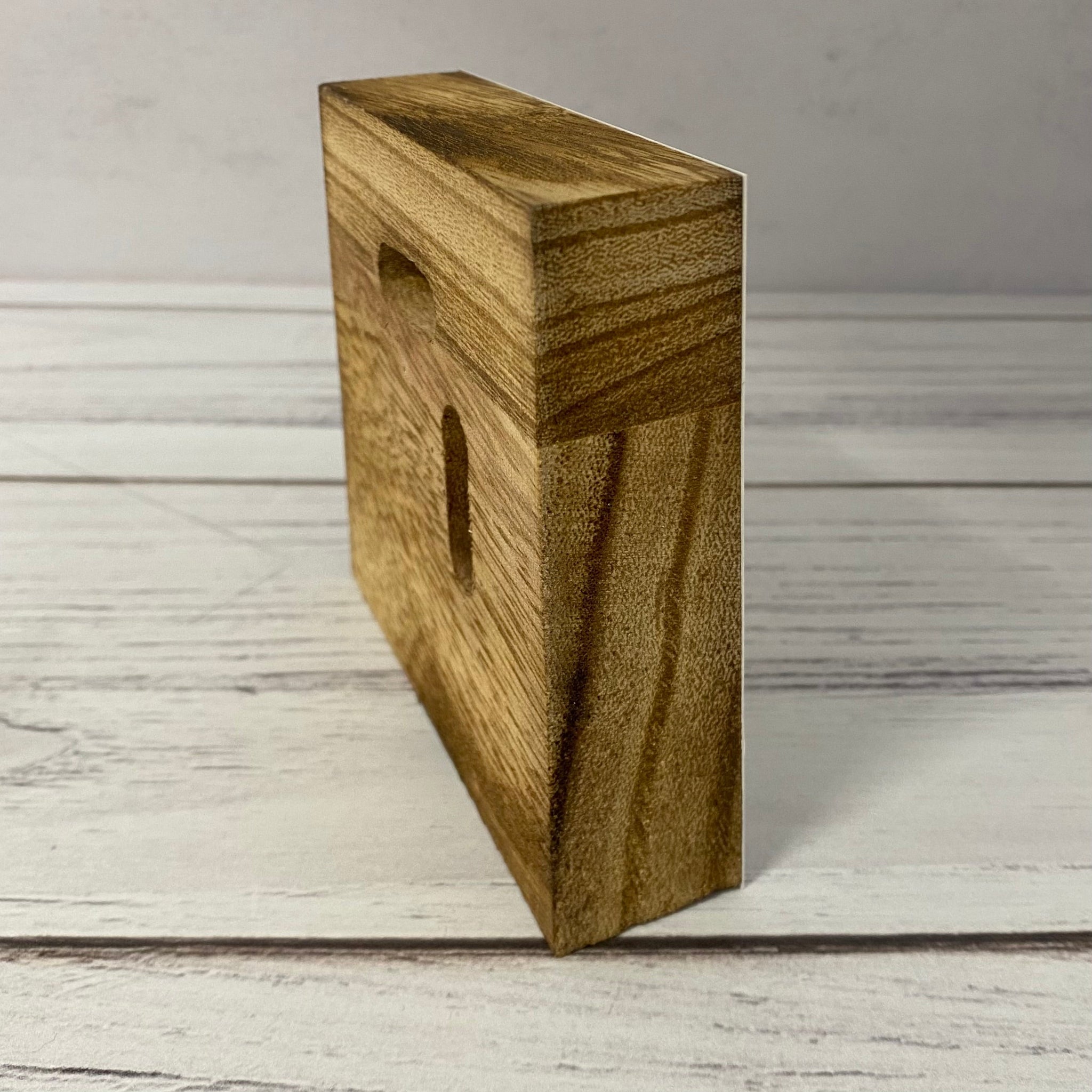 בלוק עץ אגוז ורוד ריבוע קטן | את יפה מבחוץ ומבפנים