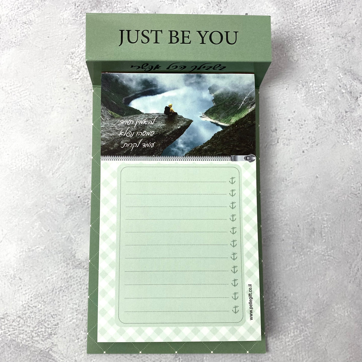 דפי ממו מעוצבים יוניסקס על בסיס ירוק פיסטוק